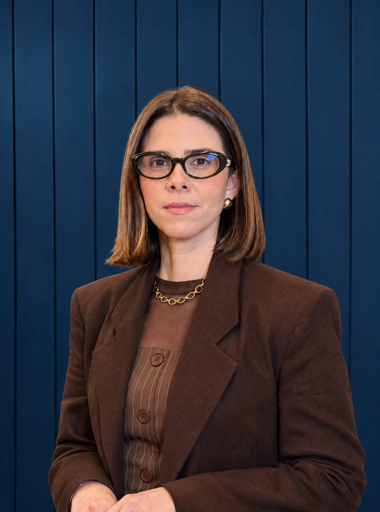 Dra. Lara Praça